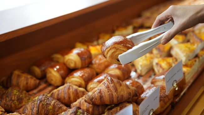 5 Roti Enak di Glodok Jakarta, Ada Little Salt Bread Viral