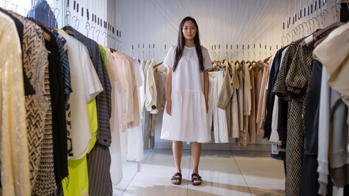Ingin Jaga Inner Peace? 3 Warna Baju Ini Sebaiknya Kamu Hindari Menurut Pakar Psikologi Warna