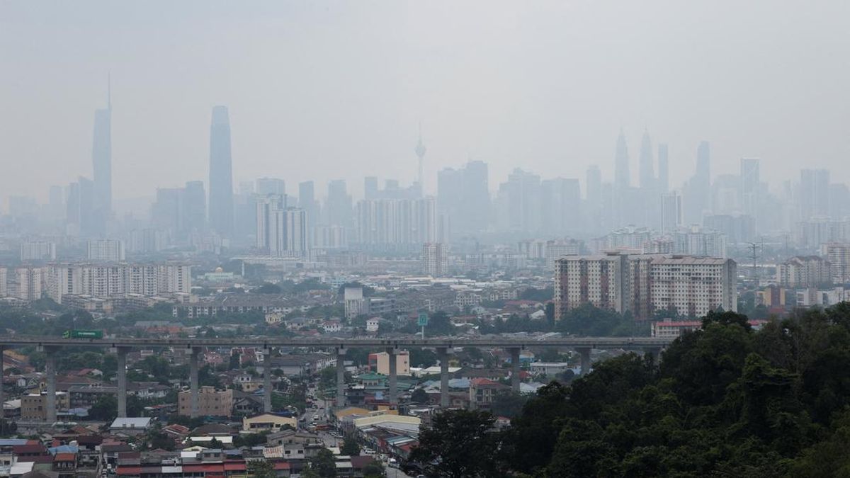 Terdampak Karhutla RI, Kualitas Udara Malaysia Masuk Kategori Bahaya