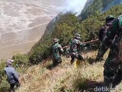 Kebakaran Bromo Mulai Terkendali