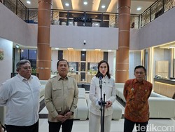 Kemenpar Kaji Listrik Bawah Tanah di Desa Sade hingga Bangun Museum Sementara