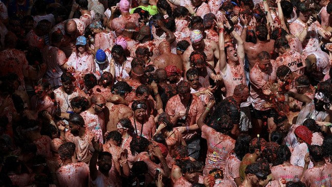 La Tomatina, Tradisi Perang Tomat di Spanyol