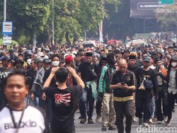 Video: Massa AMPB Bubarkan Diri Usai Audiensi dengan DPR RI