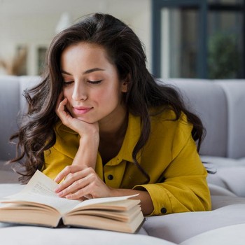 Quiz: Tebak Buku-buku Fiksi Populer dari Nama Karakternya! Sudah Baca Semua?