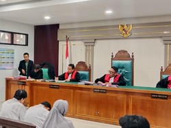 Eks Kadis Perkimtan Palembang Dituntut 1 Tahun 6 Bulan Penjara