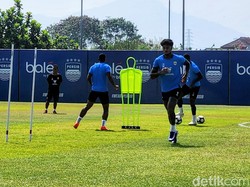 Ramon Tanque Masih Latihan Bareng Persib Bandung