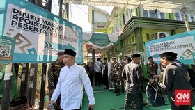 Ribuan peserta Muktamar ke-35 Nahdlatul Ulama (NU) dari berbagai daerah mulai memadati area Pondok Pesantren Bahrul Ulum, Tambakberas, Kabupaten Jombang, Jawa Timur, pada Kamis (27/8).