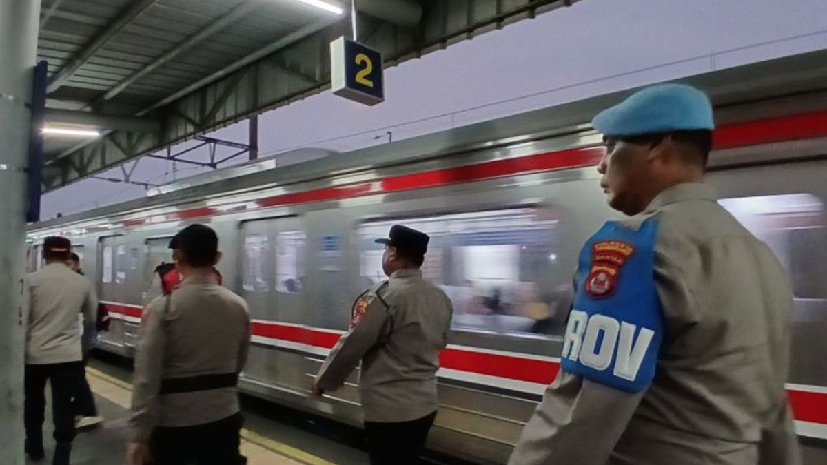 200 Aparat Tangerang Disebar ke Tol dan Stasiun Cegah Massa ke Jakarta