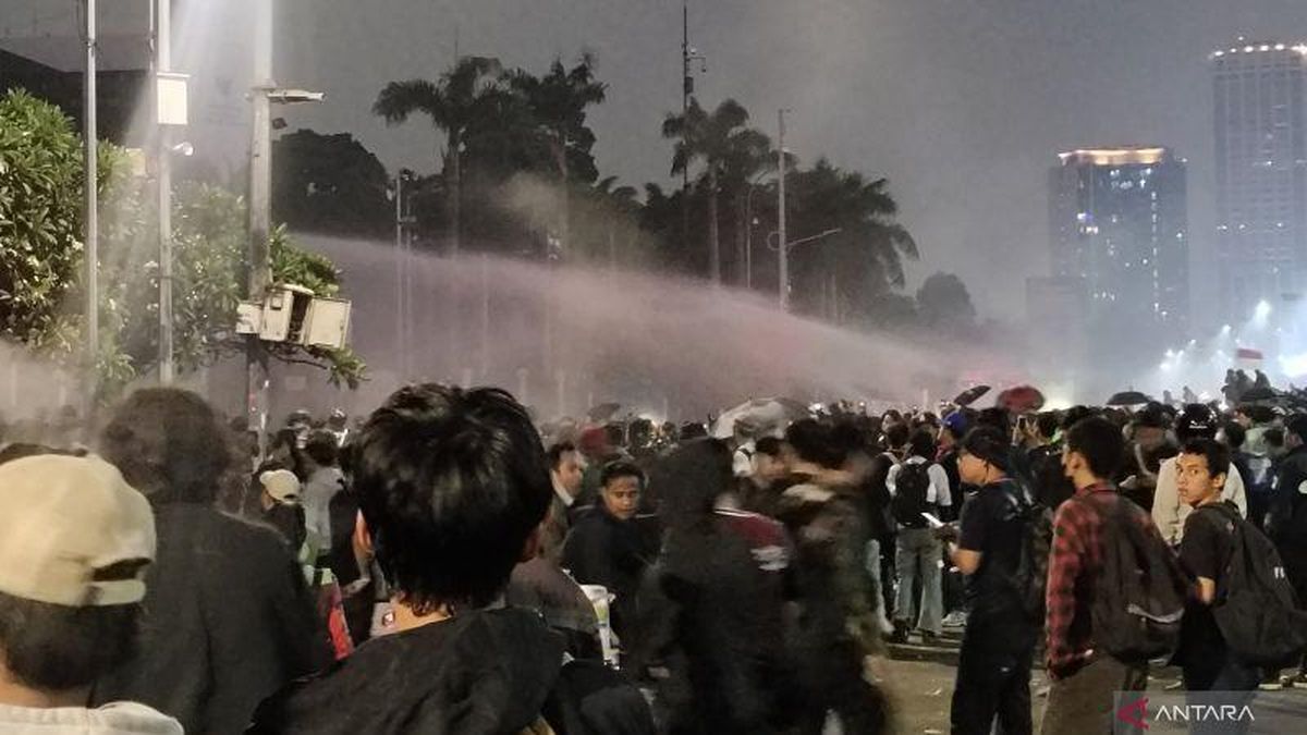 Update Situasi Terkini Sekitar Kawasan DPR Usai Demo