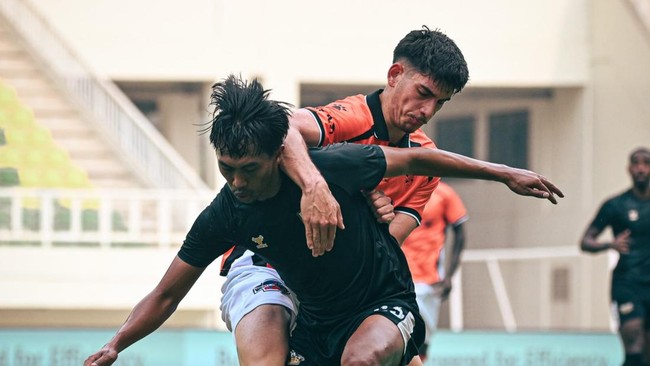 Dewa United vs Brisbane Roar. Dok Brisbane Roar