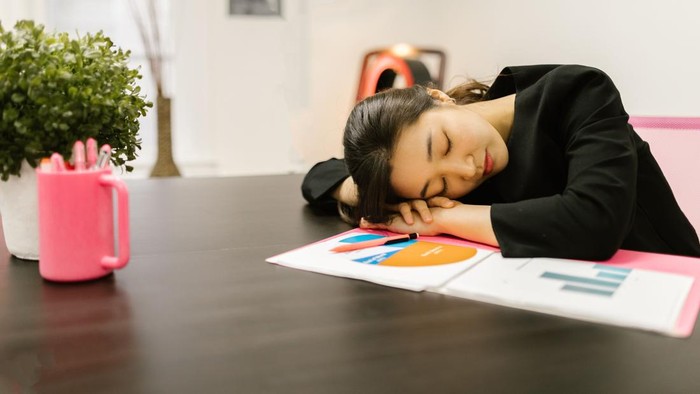 Orang yang tidur berlebihan mengalami stres dan burnout