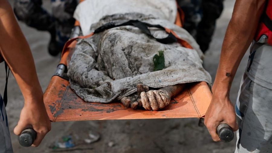 Tim penyelamat bergegas untuk mencari ratusan orang nan lenyap di perbatasanNepal-Tibet akibatbanjir bandangdantanah longsoryang menewaskan sedikitnya 160 orang, Kamis (27/8/2026). (REUTERS/Navesh Chitrakar)