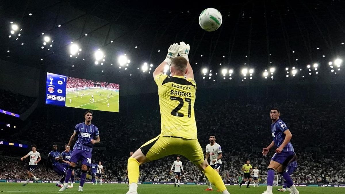 FOTO: Tottenham Tampil Ganas, Charlton Dibantai 5-1