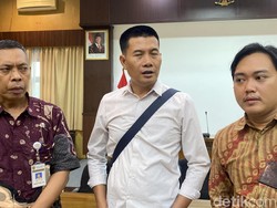 Warga Sambeng Geruduk DLHK Jateng, Pertanyakan Izin Tambang di Sungai Progo