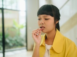 Jilat Bibir hingga Oles Madu, 5 Kesalahan Ini Malah Bikin Bibir Makin Kering