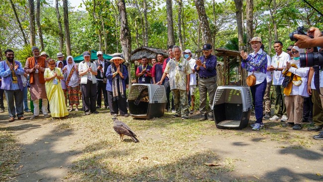 Titiek Soeharto Sambut Peraih Nobel dan Tokoh Dunia di TWNC
