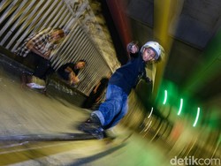 Dari Kolong Flyover ke Podium: Perjuangan Haikal, Skater Cilik Berbakat