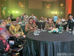 CT, Menteri LH, Andre Rosiade hingga Gubsu Bobby Hadiri detikSumatera Awards