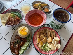 Dish Morning: Cafetiam Unik yang Punya Bakmi Bebek Asap dan Pempek Kuah Mala
