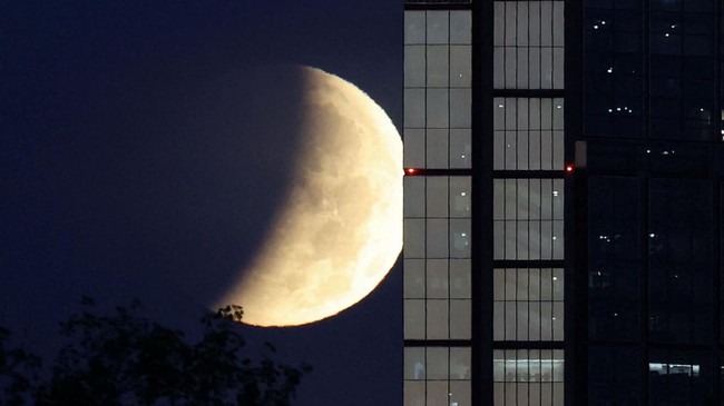 Gerhana Bulan Blood Moon di Penjuru Dunia
