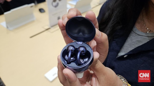 Huawei mengenalkan perangkat True Wireles Stereo (TWS) teranyarnya, Huawei FreeClip 2 S di Indonesia, Jumat (28/8). Simak spesifikasinya.