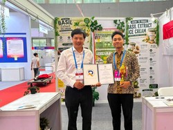 Mahasiswa UMS Sulap Bulu Ayam-Cangkang Telur Jadi Dinding Kedap Suara,Juara di China!