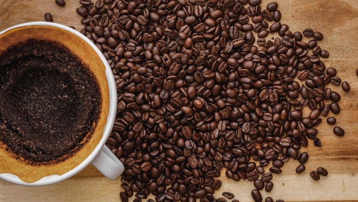 Manfaat Menggunakan Ampas Kopi untuk Rambut