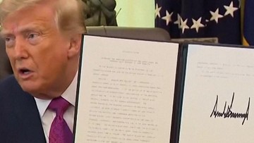 Momen Trump Teken Perintah Ganti Nama Danau Ontario Jadi Danau Amerika