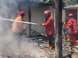 Gegara Bakar Sampah, Rumah dan 3 Kambing di Banyumas Hangus Dilalap Api