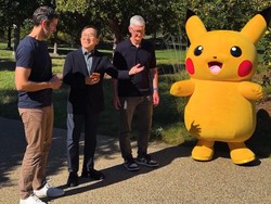 Pikachu Main ke Apple Park, Tim Cook: Jangan Masuk Kolam!