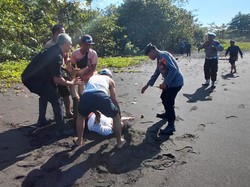 Pasutri Asal Kintamani Tewas Terseret Ombak Ganas di Goa Lawah Klungkung