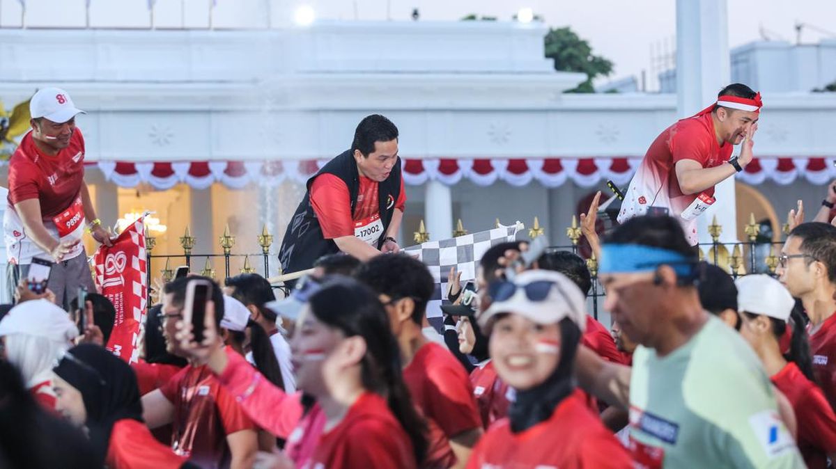 Seskab Teddy Sebut 12.000 Orang Ikut Berlari di Merdeka Run 2026