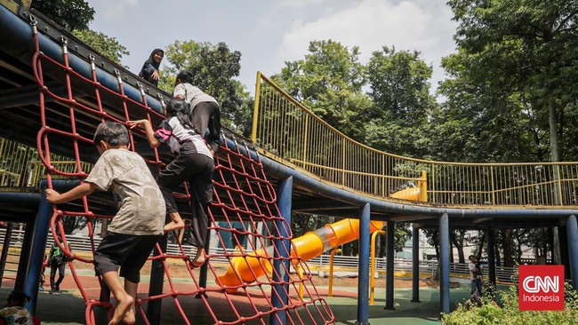 Cuaca Panas Hantui Ruang Bermain Anak