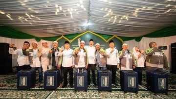 Menhub Apresiasi Gojek, Berangkatkan 70 Mitra Driver Legend Umrah