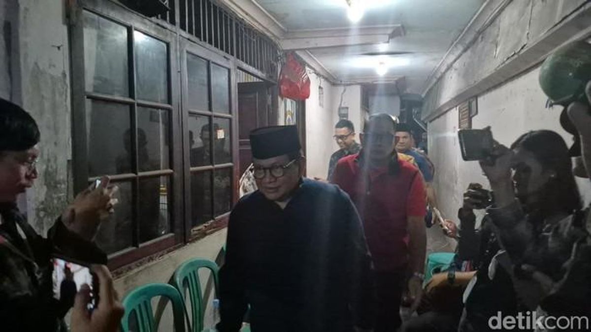 Pramono Melayat ke Rumah Bambang, Korban Tewas Kericuhan 27 Agustus