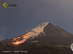 Gunung Merapi Erupsi, Luncurkan Awan Panas Sejauh 2.000 Meter