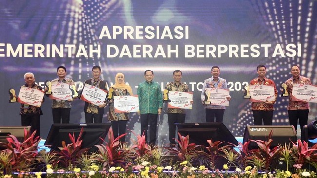 Pacu Kinerja Daerah, Kemendagri Beri Penghargaan ke Pemda Berprestasi