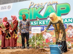 Khofifah Dorong Sekolah di Jatim Kembangkan Inovasi Ketahanan Pangan