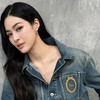 Aktris asal Thailand, Sirilak atau Lingling Kwong menyabet gelar Wanita Tercantik di Dunia 2026 versi Netizens Choice Magazine.