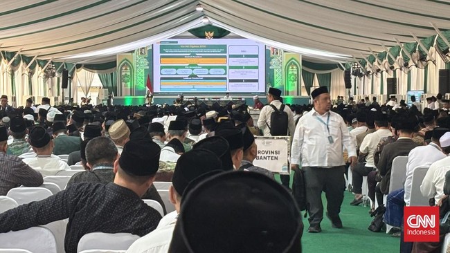 Pembahasan mekanisme pemilihan Ketua Umum baru Pengurus Besar Nahdlatul Ulama (PBNU) dalam sidang Komisi Organisasi Muktamar ke-35 NU harus ditentukan lebih lanjut lantaran ada dua opsi mekanisme yang diajukan.