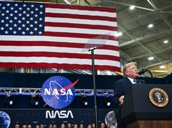 Trump Umumkan Pembentukan Akademi Luar Angkasa AS, untuk Apa?