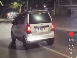 Viral Mobil Karimun Ugal-ugalan Sambil Ngebut Lawan Arus di Semarang