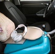 7 Barang yang Tidak Boleh Disimpan di Mobil, Cek Sekarang!