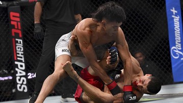Berita Olahraga Terkini CNN Sport : FOTO: Momen Bilal Hasan Menang KO saat Debut di UFC