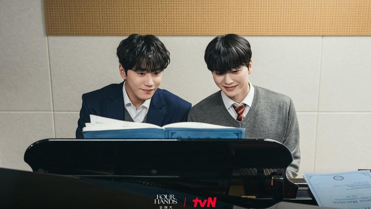 Drama Korea Four Hands Two Sonatas