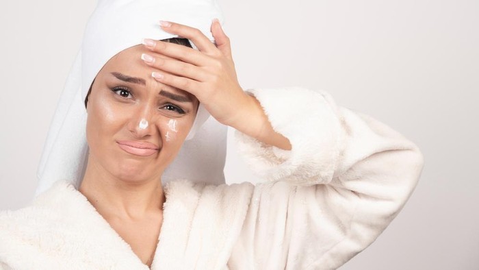 5 Kebiasaan Sehari-hari yang Bisa Membuat Kulit Wajah Terlihat Kusam