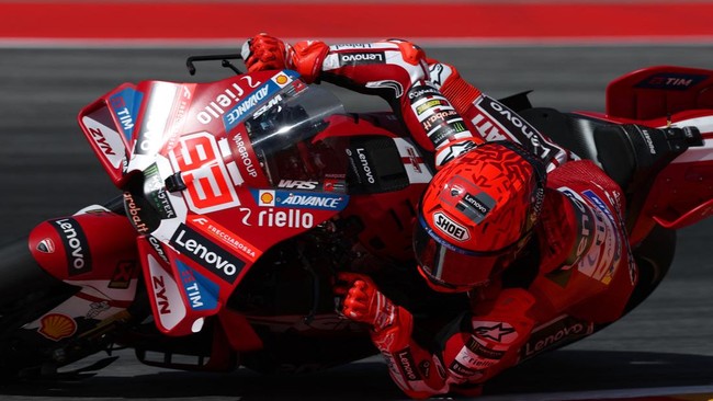 Team Ducati Lenovo Team's Marc Marquez rides during the practice session at the Motorland circuit in Alcaniz, northeastern Spain, on the eve of the Moto GP Aragon Grand Prix on August 28, 2026 (Photo by Pierre-Philippe MARCOU / AFP)
