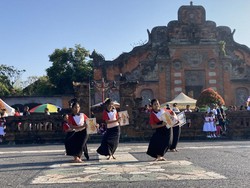 Serunya CFD Klungkung, Anak TK-SMP Beradu Bakat di Alun-alun Agung Jambe