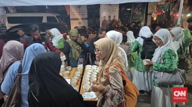 Di tengah gegap gempita pelaksanaan Muktamar ke-35 Nahdlatul Ulama (NU) di Pondok Pesantren Bahrul Ulum, Tambakberas, Jombang, tersimpan kisah sederhana wujud kerukunan antar dua ormas Islam terbesar di Indonesia.Muhammadiyah, memilih ikut ambil bagi