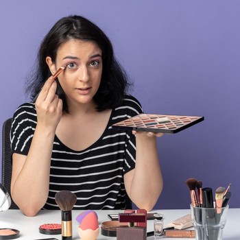 6 Tips Makeup Anti-Crack Agar Tampil Flawless Seharian